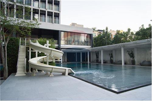 Noble Ploenchit Condo for rent sale